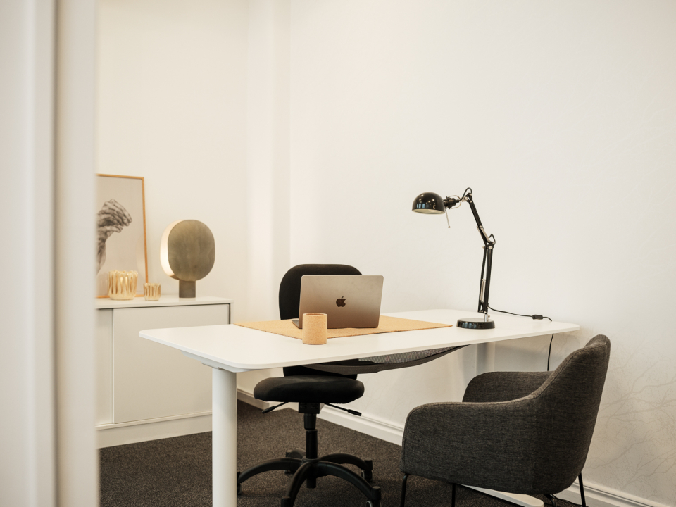 Ett ljust och fräsht kontor.